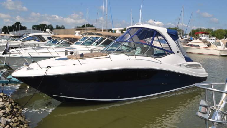 2017 Sea Ray 330 Sundancer