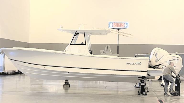 2023 Regulator 31- White Out Package- In Stock