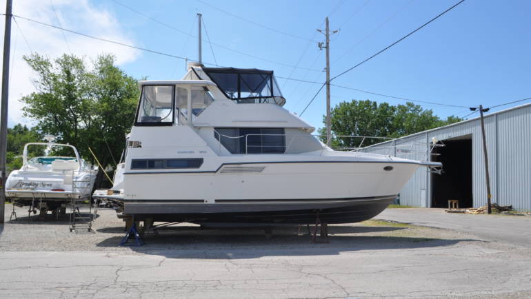 1994 35′ Carver 350 Aft Cabin