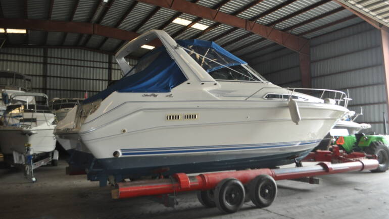 1990 31′ Sea Ray 310 Sundancer