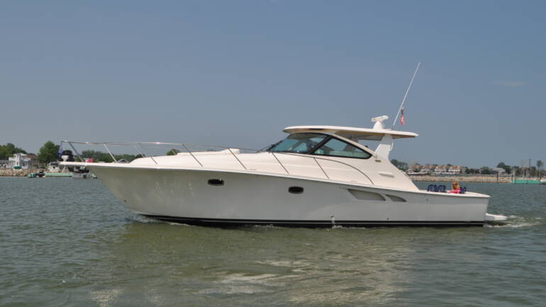 2013 Tiara 4300 Open