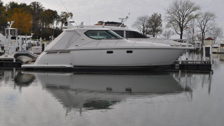 2008 Tiara 4300 Sovran