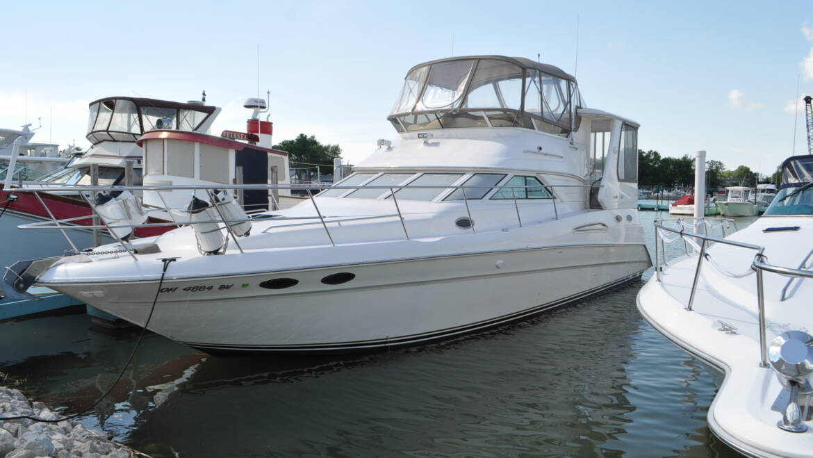 1998 420 Sea Ray Aft Cabin