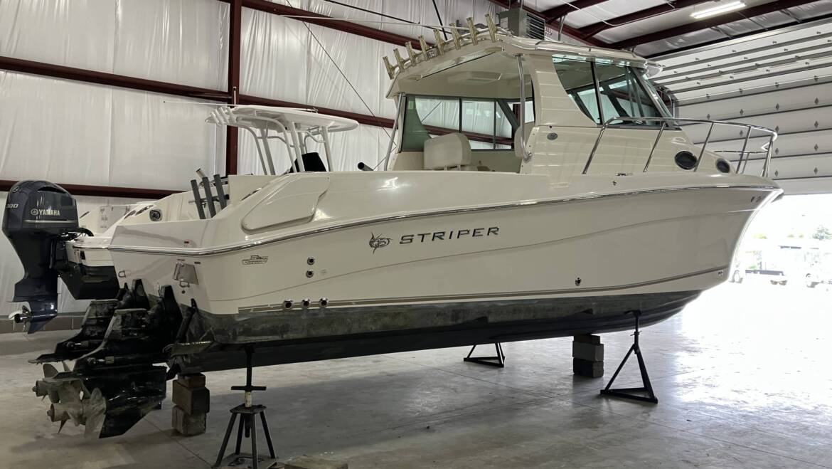 2012 29′ Sea Swirl Striper