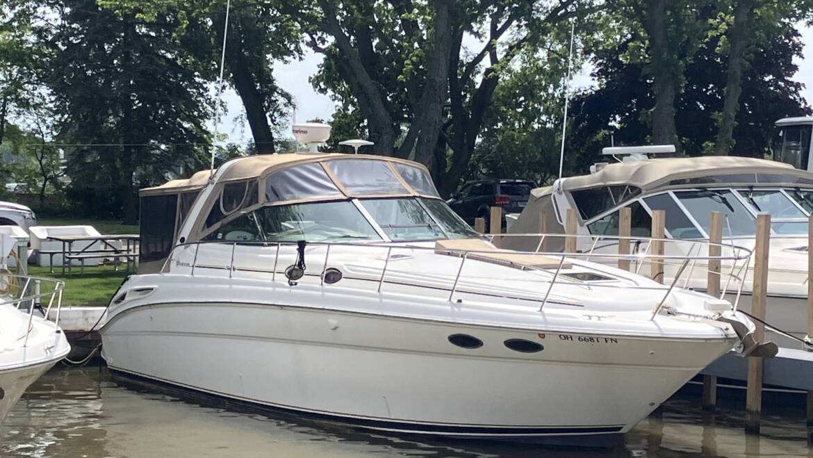 2000 38′ Searay 380 Sundancer