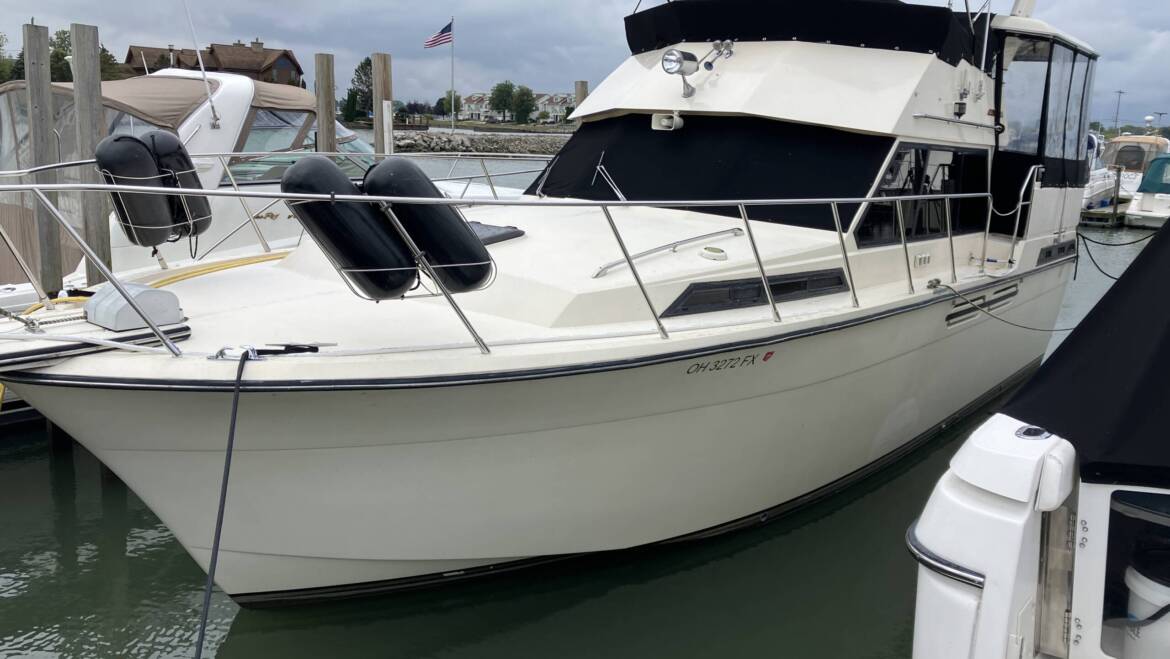 37 President Motor Yacht 1987