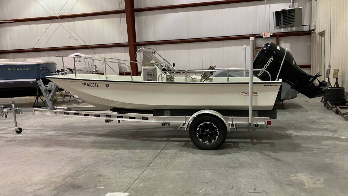 17 Montauk Boston Whaler 1978