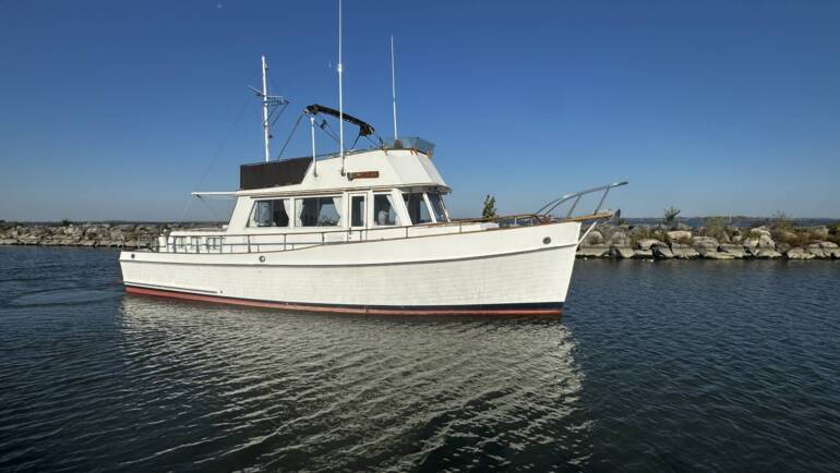 1983 42 Grand Banks Classic