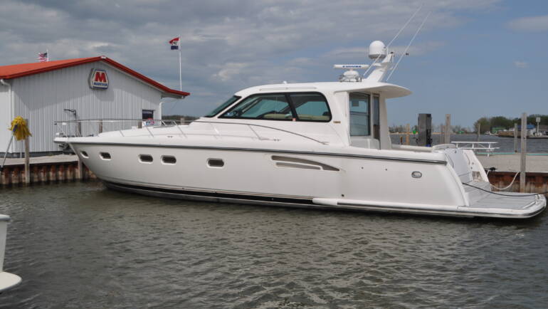 2005 Tiara Yachts 5200 Sovran — Elegance, Comfort & Performance