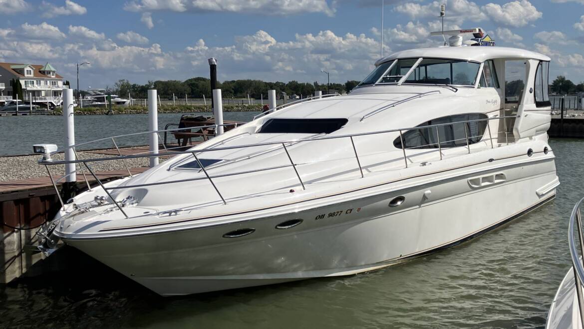 2002 Sea Ray 480 Motor Yacht 48′