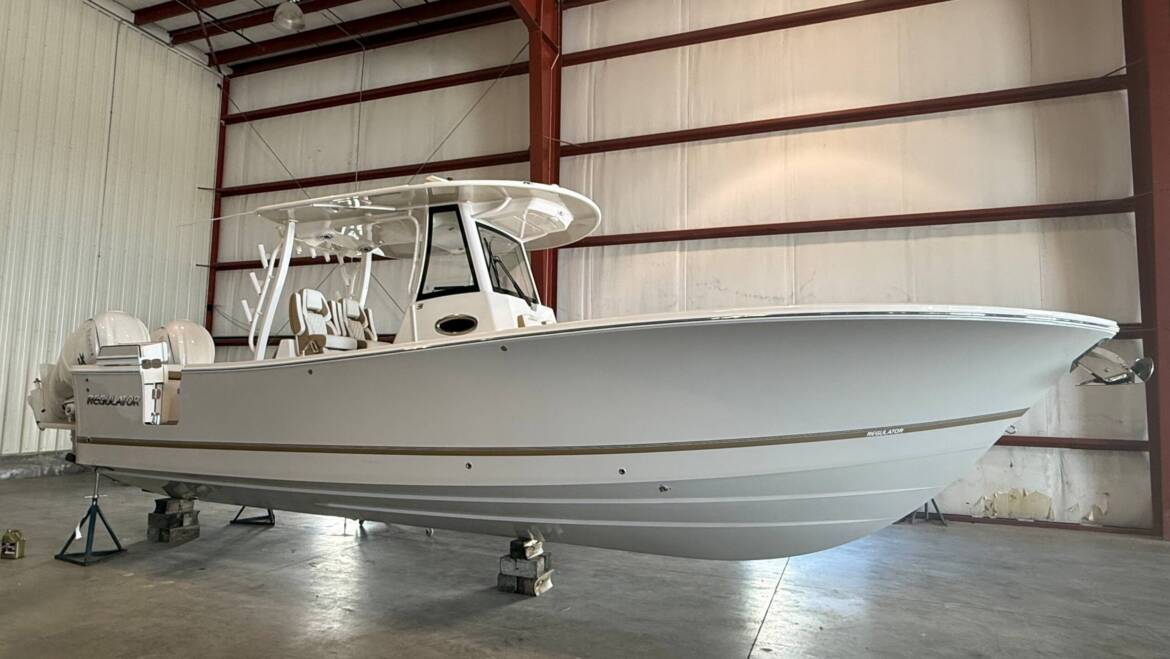 2027 Regulator 31 – In Stock!