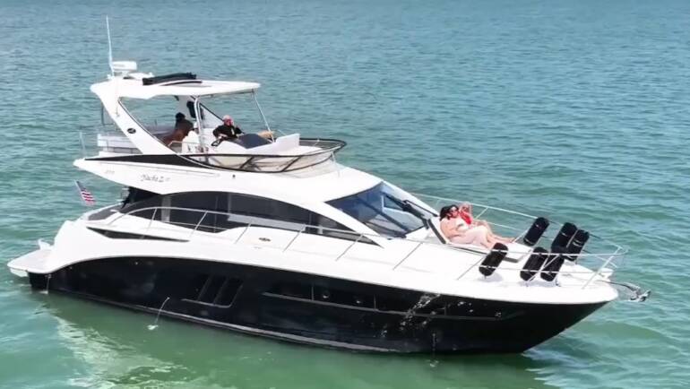 2017 Sea Ray Fly 510