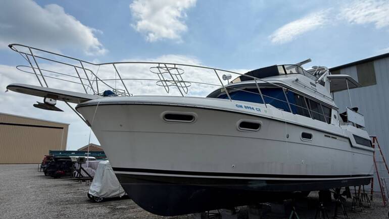 1988 Carver 38 Aft Cabin Motor Yacht