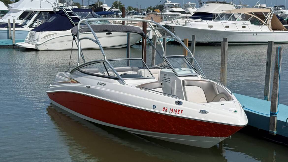 2007 Yamaha Boats AR230 HO